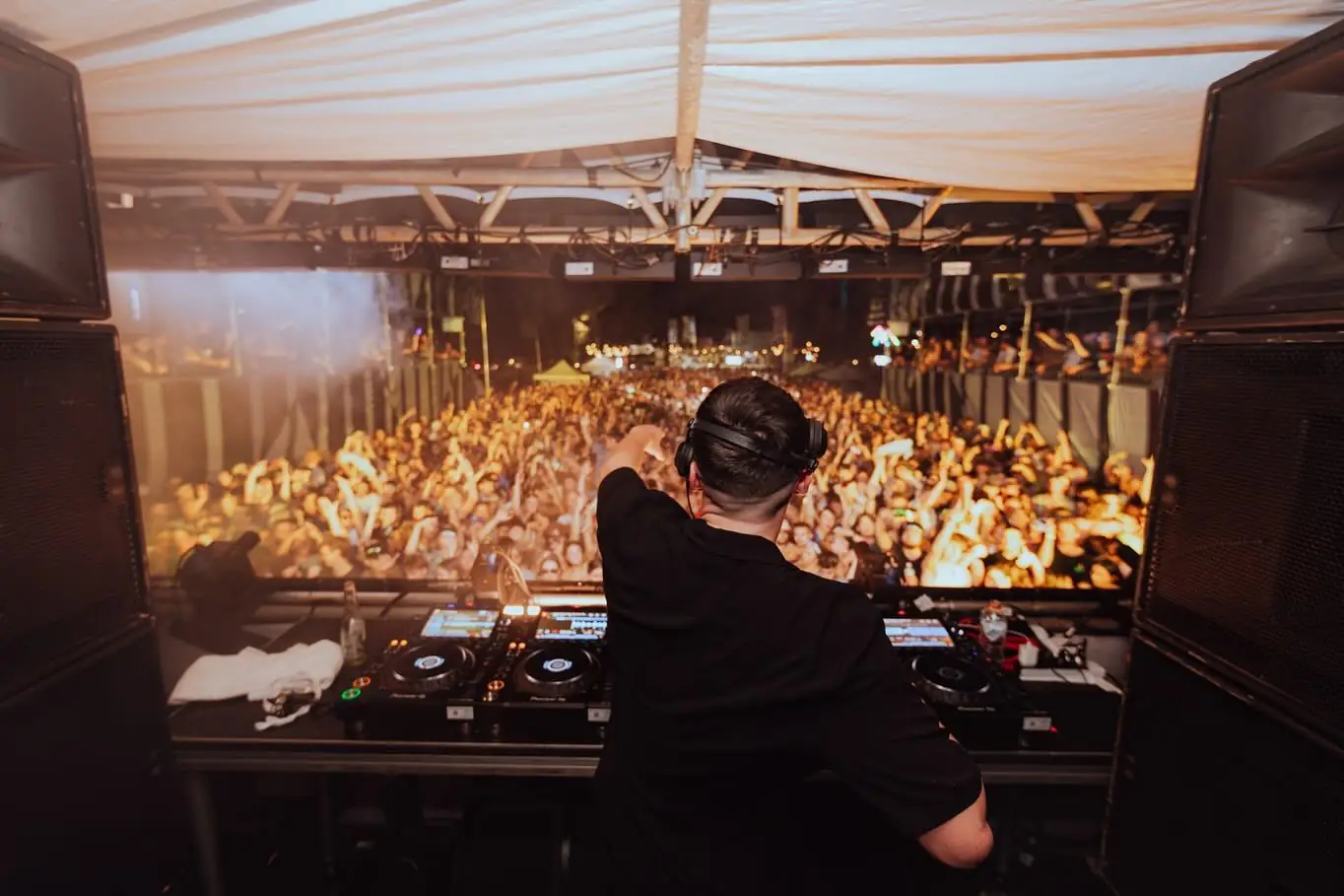 Embrace Festival photo 8